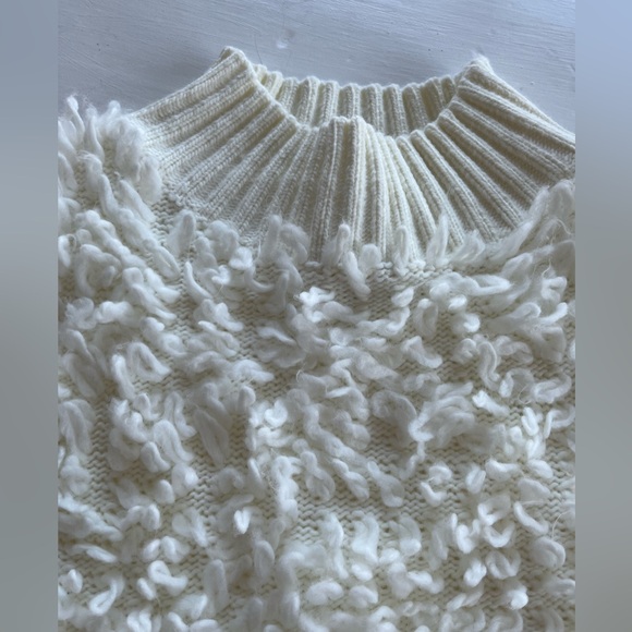 Anthropologie/Maeve Shaggy White Pull-Over Sweater Size L - Picture 10 of 11